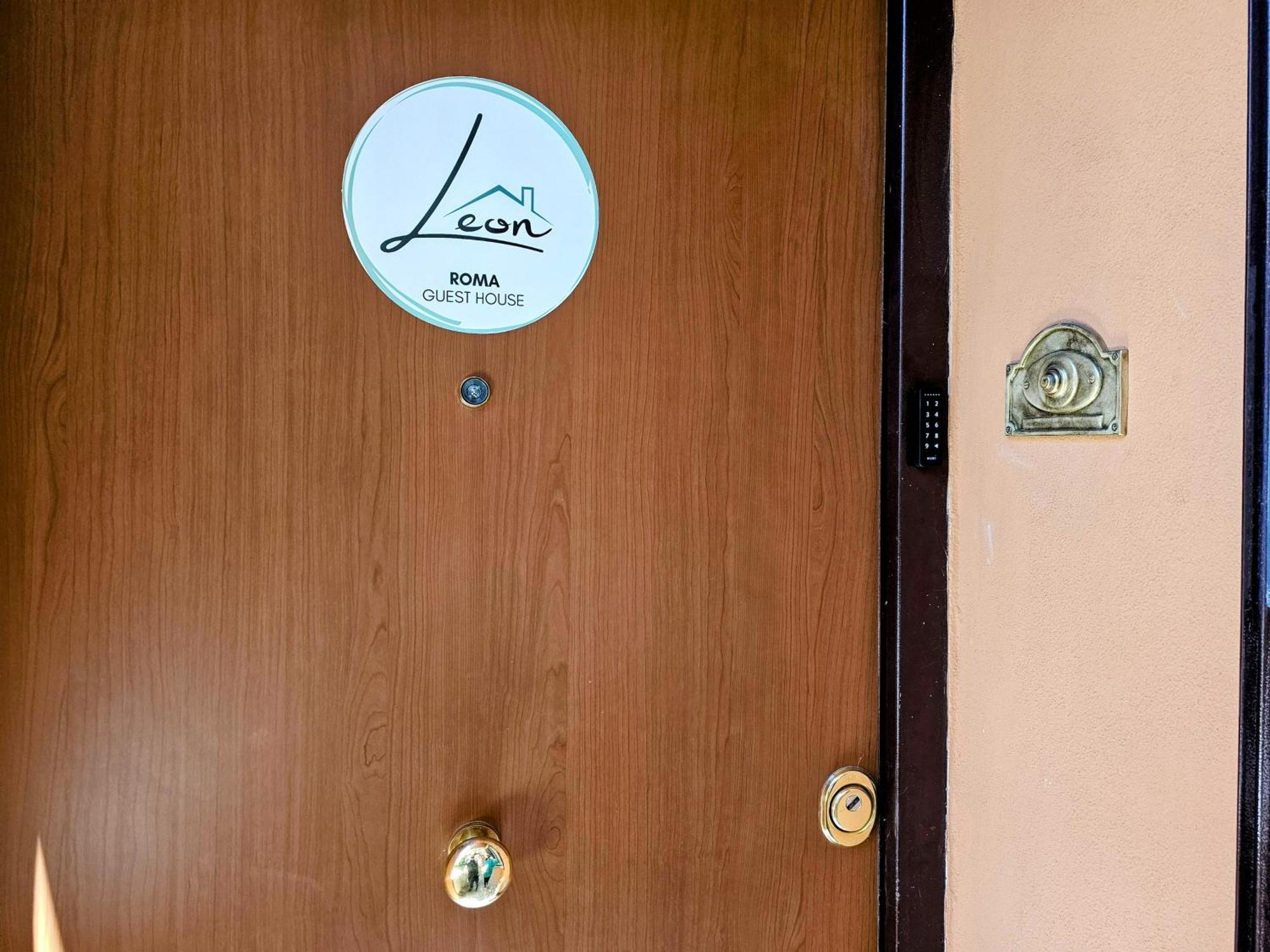 Leon Modern Near Subway - Ground Floor Appartamento *